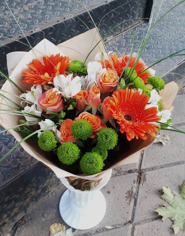 Букет цветов из: Герберы, Хризантемы, Альстромерии и Розы в Морозовске