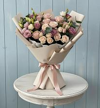 Букет цветов из:  Розы и Лизиантусы в Морозовске