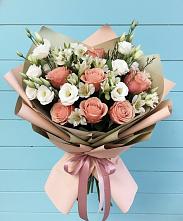 Букет цветов из:  Розы, Альстромерии и Лизиантусы в Морозовске