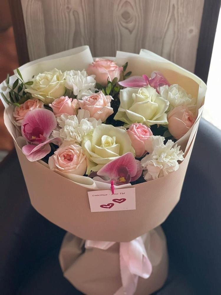 Букет цветов из: Орхидеи, Розы и Гвоздики в Морозовске