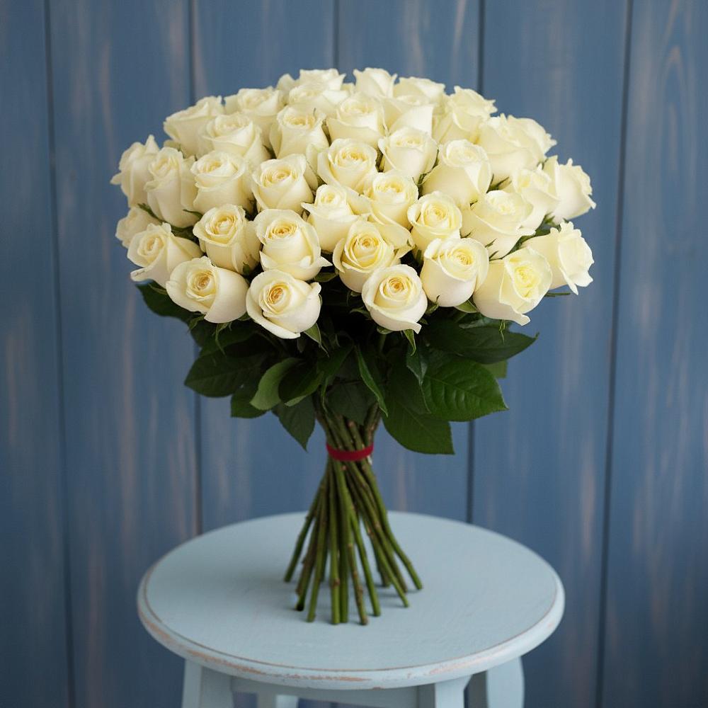 Букет 51 Белая роза Эдлесс Лав в Морозовске