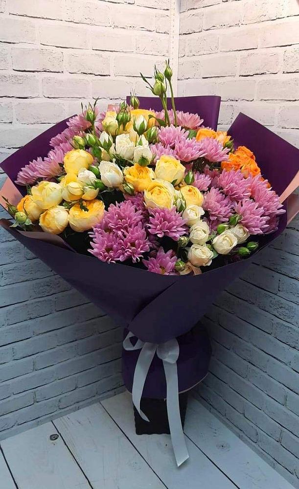 Букет цветов из: Хризантемы и Розы в Морозовске