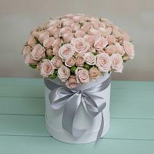 Цветочная композиция из Розы в шляпной коробке в Морозовске