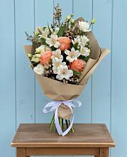 Букет цветов из:  Альстромерии, Лизиантусы, Розы и Хризантемы #REPLACE_PRED# Морозовске