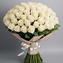 Букет 101 беля роза Белоснежка в Морозовске