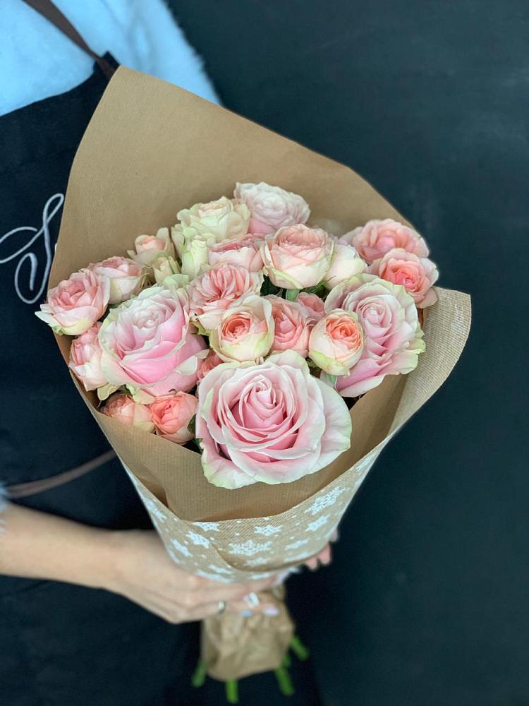 Букет цветов из: Хризантемы и Розы в Морозовске