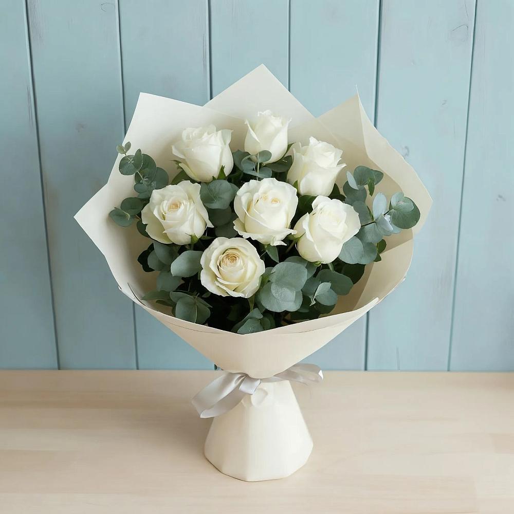 Букет Белые розы в Эвкалипте в Морозовске