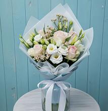 Букет цветов из:  Розы и Лизиантусы в Морозовске